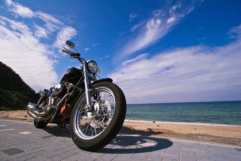 青空とハーレー